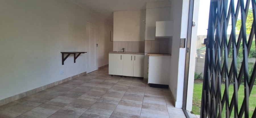 To Let 1 Bedroom Property for Rent in Heiderand Western Cape
